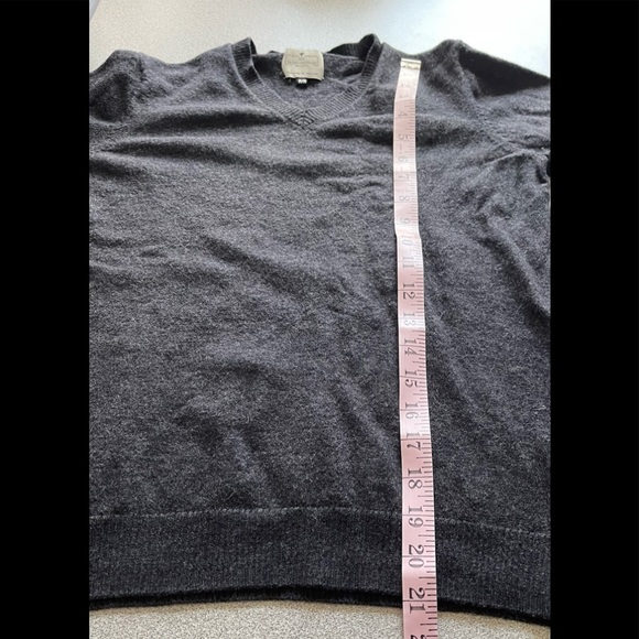 Rue Saint-Patrick Montreal Grey Marino Wool Sweater Size Medium - Picture 8 of 10